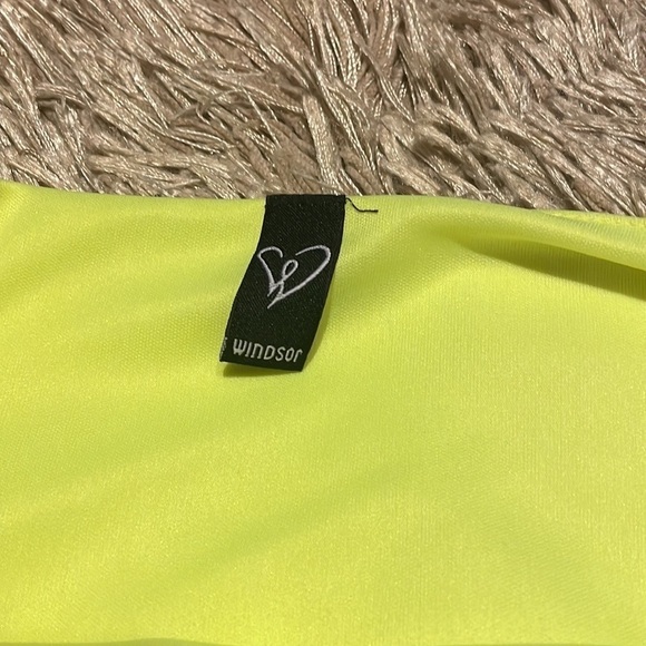 WINDSOR Yellow Spaghetti Strap‎ Lined Bodycon Mini Dress Size Small - Picture 6 of 9